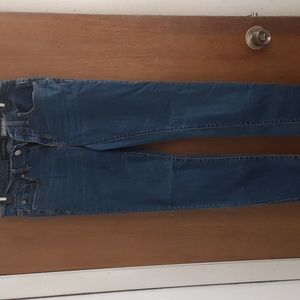 3/$10 sale: Aeropostale Skinny Jeans